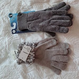 Two pairs of gray gloves